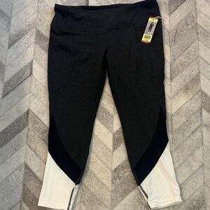 Womens Black and White Leggings XL New with Tags